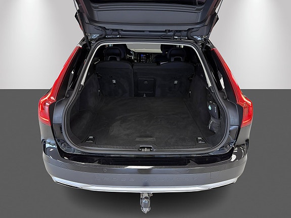 Volvo V90 Cross Country 15 of 23