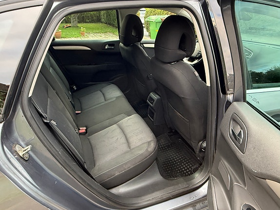 Citroen C4 12 of 13