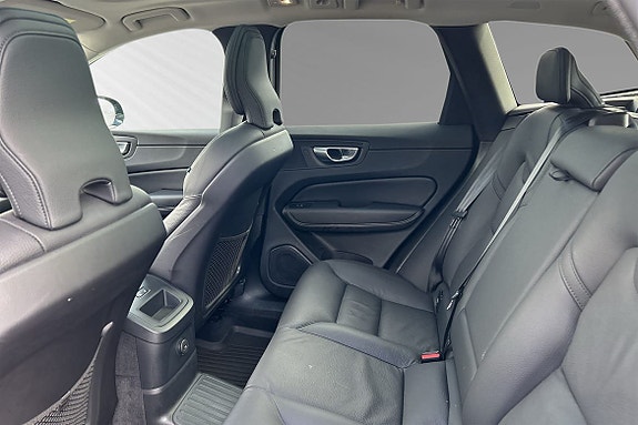Volvo XC60 9 of 13