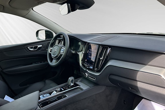 Volvo XC60 11 of 13