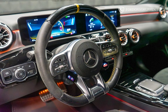 Mercedes-Benz A45 17 of 27