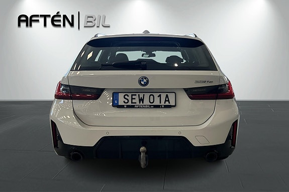 BMW 330e 9 of 30