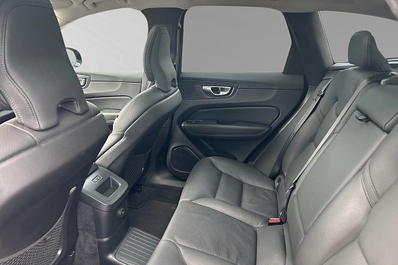 Volvo XC60 9 of 13