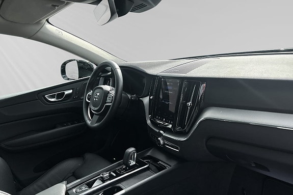 Volvo XC60 11 of 13