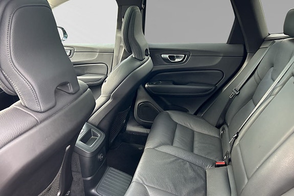 Volvo XC60 9 of 13