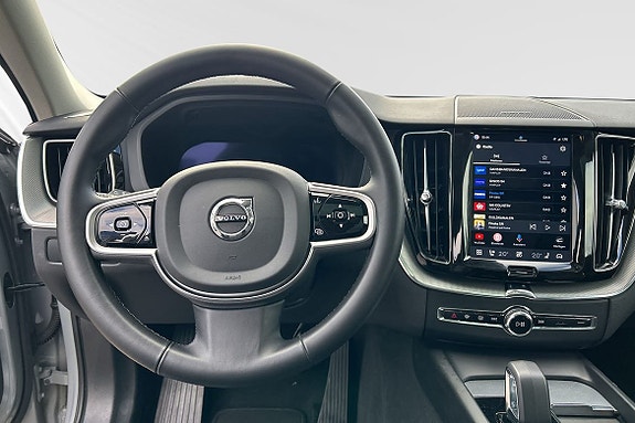 Volvo XC60 10 of 13
