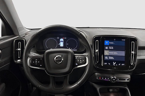 Volvo XC40 6 of 15