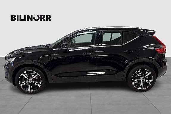 Volvo XC40 4 of 15