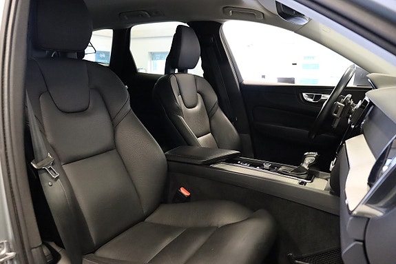 Volvo XC60 16 of 18
