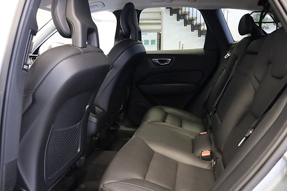 Volvo XC60 17 of 18