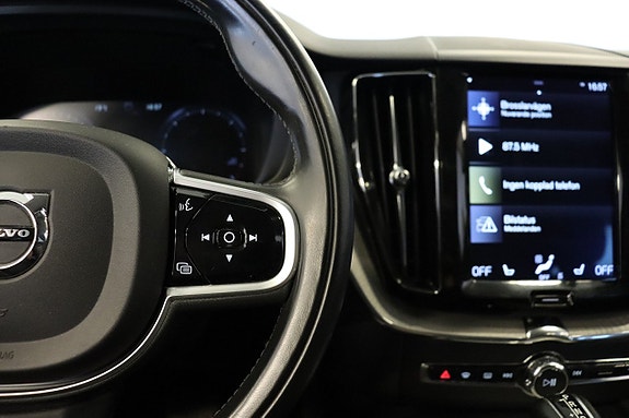 Volvo XC60 11 of 18