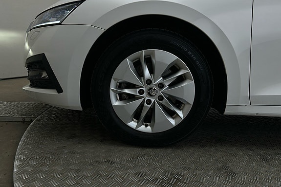 Skoda Octavia 12 of 24