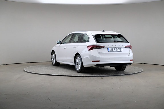 Skoda Octavia 2 of 24
