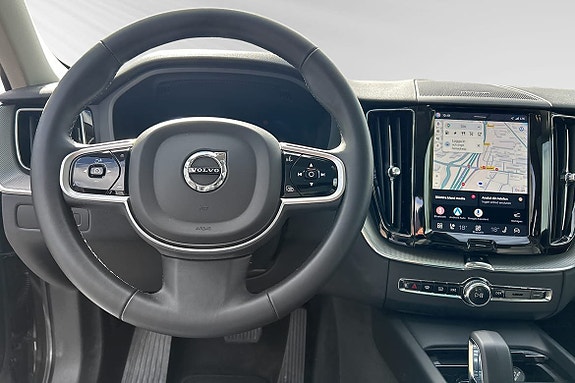 Volvo XC60 10 of 13