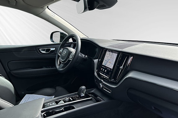 Volvo XC60 11 of 13