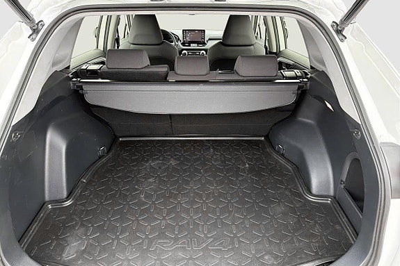 Toyota RAV4 12 of 17