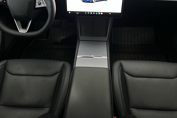 Tesla Model 3 8 of 25