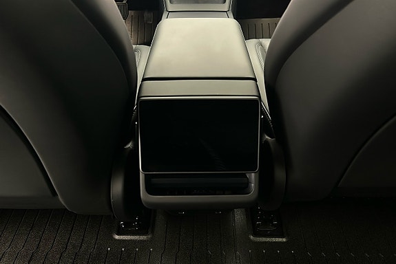 Tesla Model 3 22 of 25