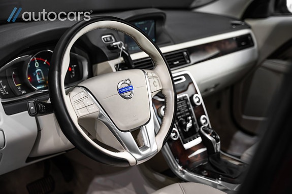 Volvo XC70 19 of 30