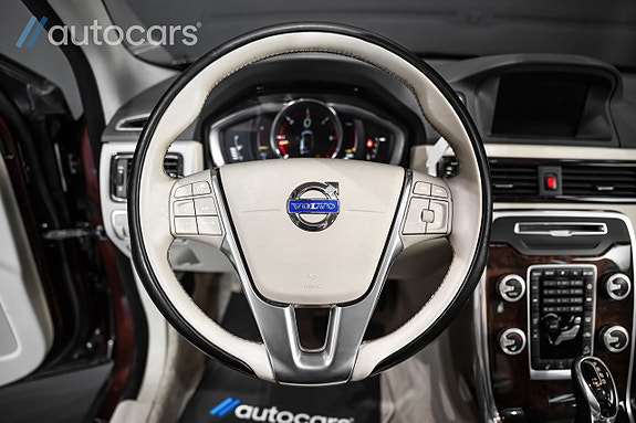 Volvo XC70 21 of 30