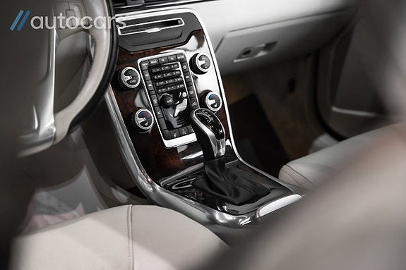 Volvo XC70 22 of 30