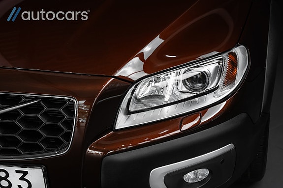 Volvo XC70 13 of 30