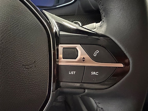 Peugeot 208 10 of 15