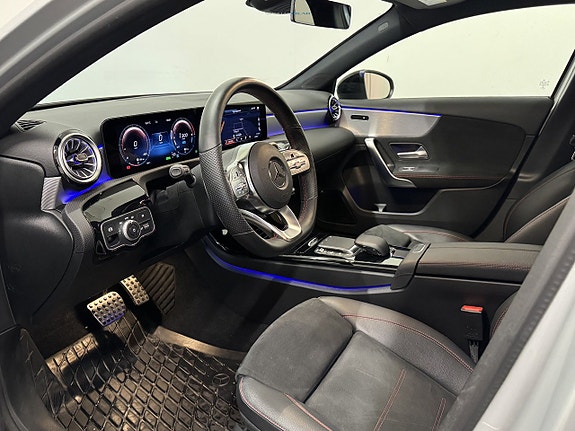Mercedes-Benz A250 e 5 of 22