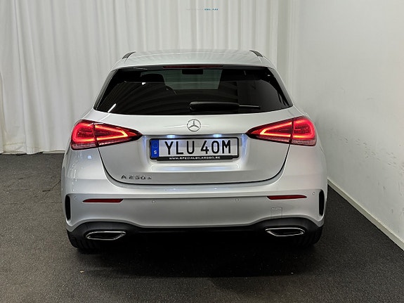 Mercedes-Benz A250 e 21 of 22