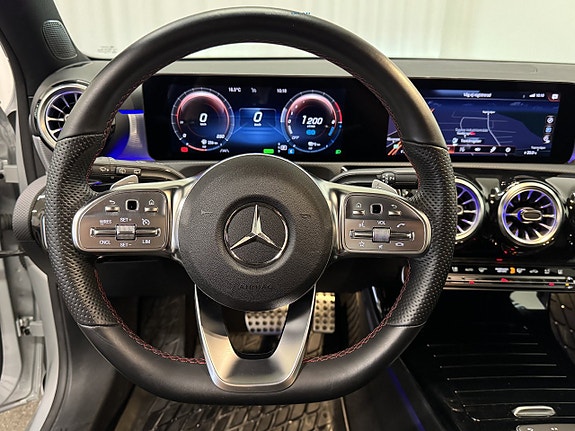 Mercedes-Benz A250 e 7 of 22