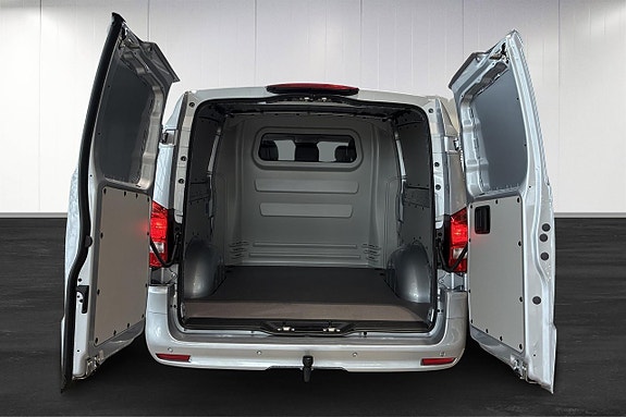 Mercedes-Benz Vito 119 13 of 17