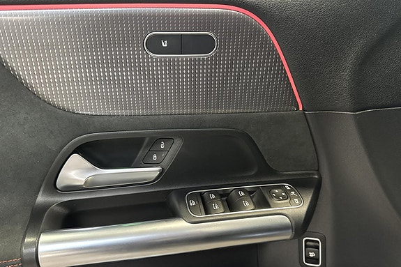 Mercedes-Benz EQA250 12 of 18