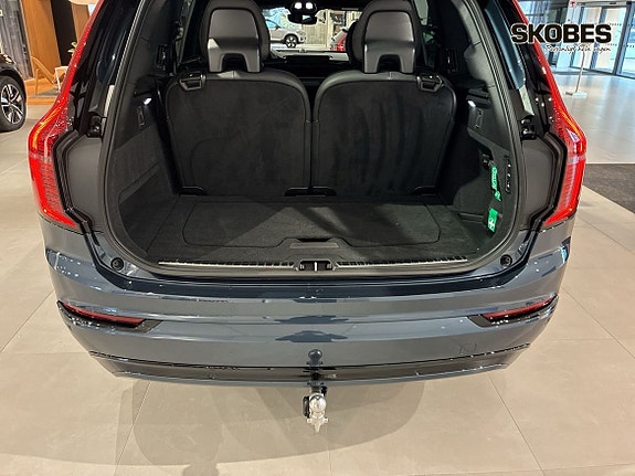 Volvo XC90 15 of 20