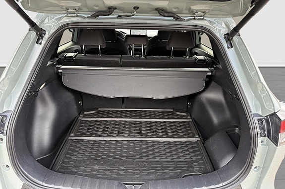 Toyota Corolla Cross 12 of 16
