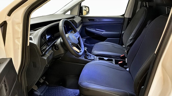 Volkswagen Caddy Maxi 8 of 12