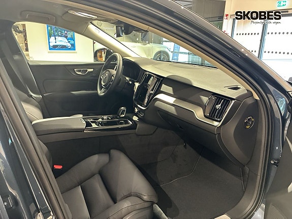 Volvo V60 10 of 16