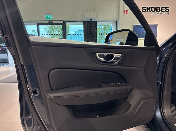 Volvo V60 14 of 16