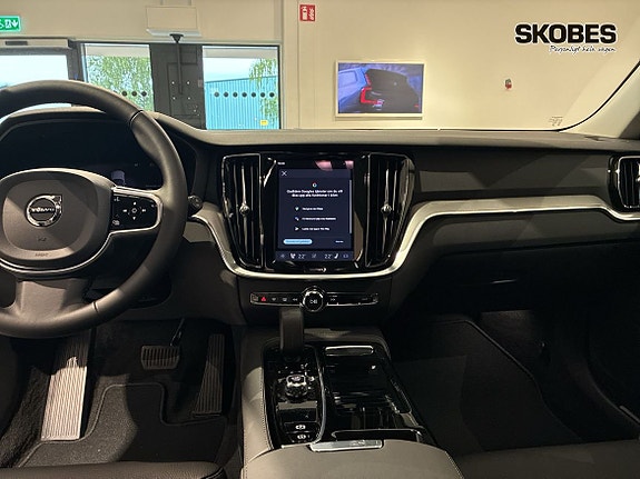 Volvo V60 11 of 16