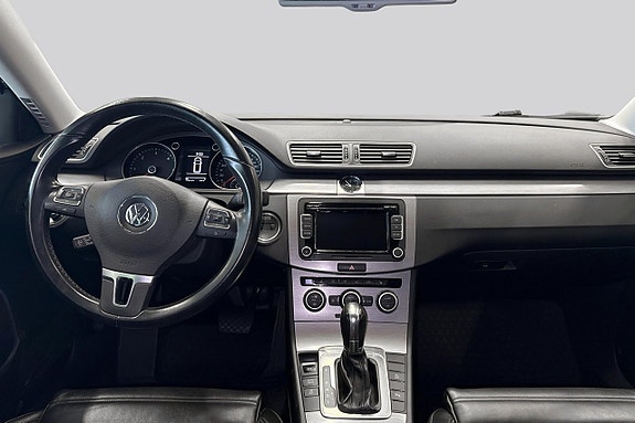 Volkswagen Passat 7 of 17