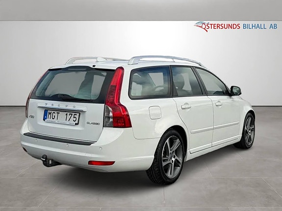 Volvo V50 8 of 11