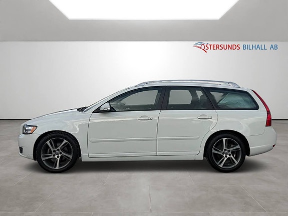 Volvo V50 4 of 11