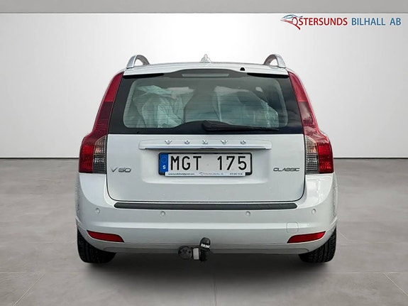 Volvo V50 5 of 11