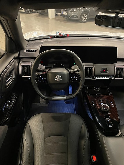 Suzuki Vitara 3 of 7