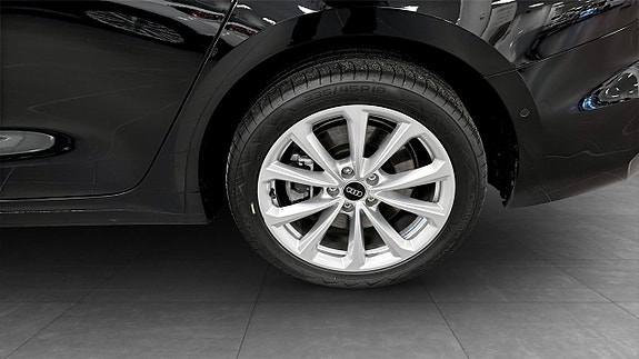 Audi A5 6 of 15