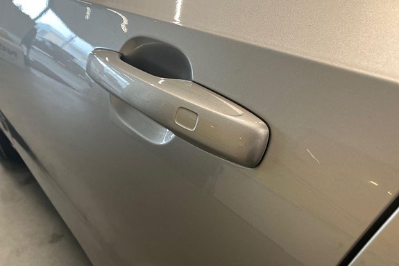 Volvo V90 24 of 30