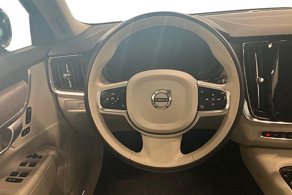 Volvo V90 11 of 30