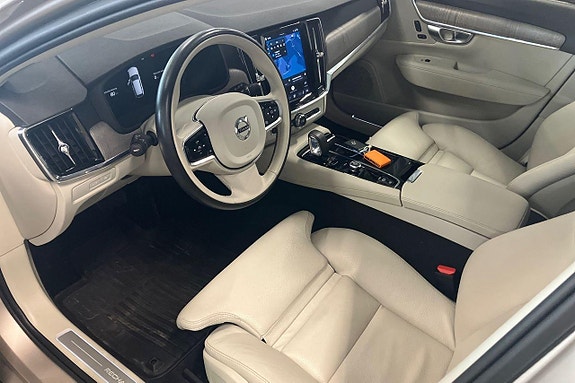 Volvo V90 17 of 30