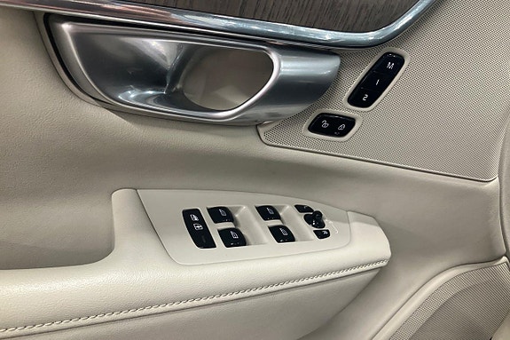 Volvo V90 22 of 30