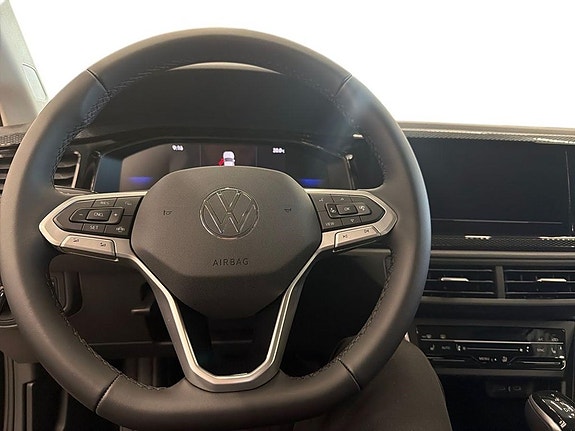 Volkswagen Polo 11 of 18