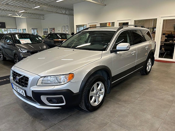 Volvo XC70 3 of 25
